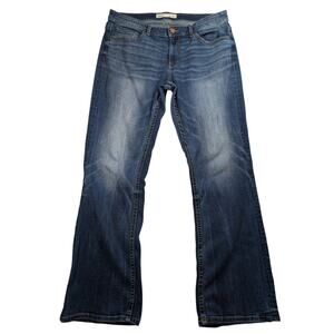 BKE Peyton Bootcut Jeans Mid Rise Universal Fit Womens 31x31.5* Faux Flap Pocket